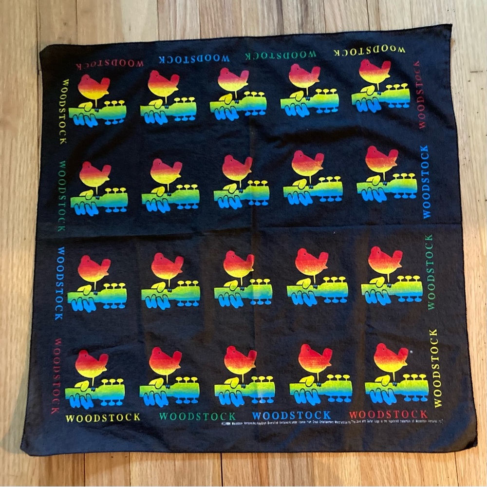 Vintage NWOT 1994 Woodstock RARE collectible bandana